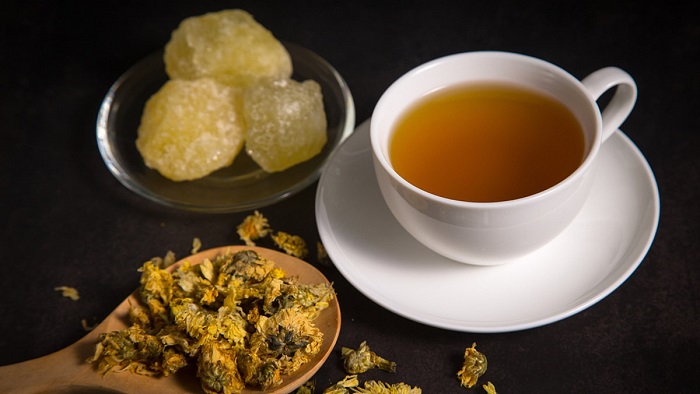 Uống trà hoa cúc cải thiện suy nhược thần kinh, mất ngủ 